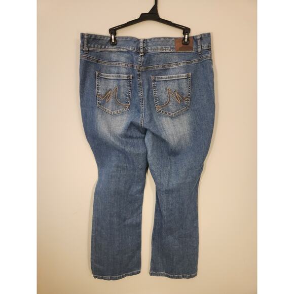 Maurices Curvy Bootcut Jeans Womens 18 Regular 38 X 32 Blue Whiskers Y2k - Picture 4 of 11